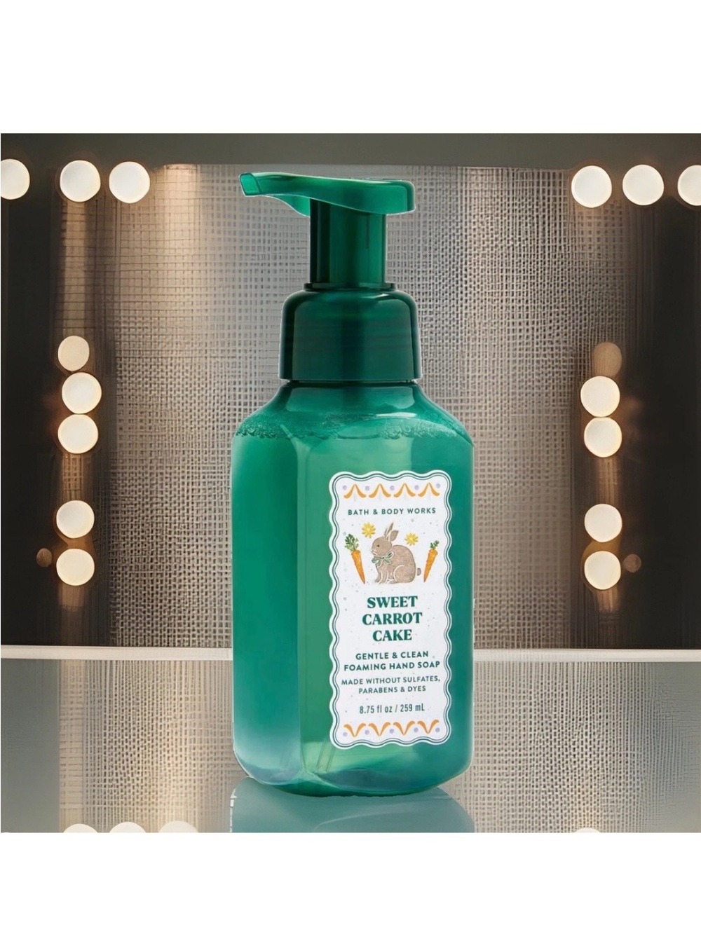 Bath & Body Works Foaming Hand Soap- Sweet Carrot Cake (8.75 fl oz)